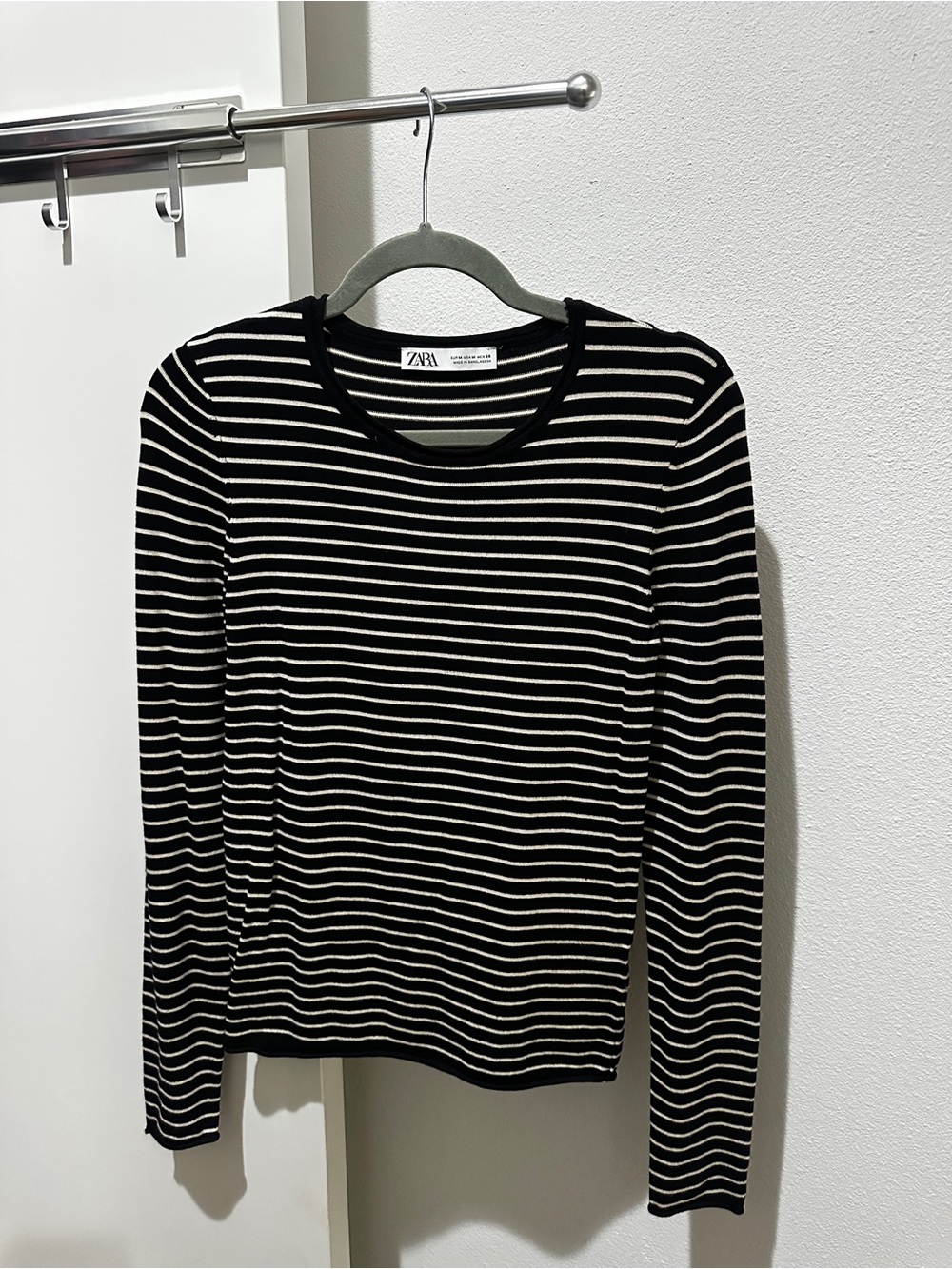 Zara Black & Cream Striped Knit Long Sleeve Top M 🖤